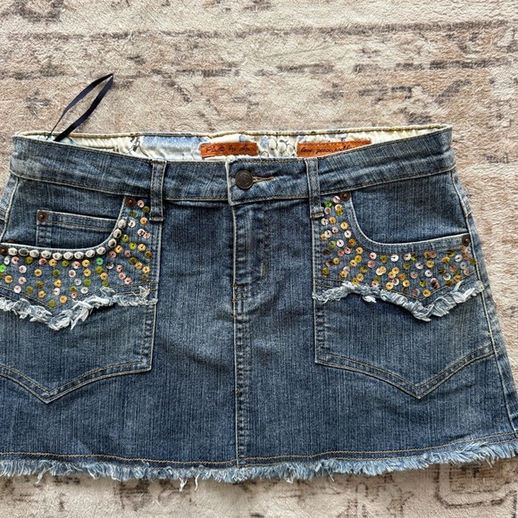 Y2K Plastic By Deluxe Mini Denim Skirt Sequin Pockets Raw Hem Coquette Preppy - Picture 2 of 4